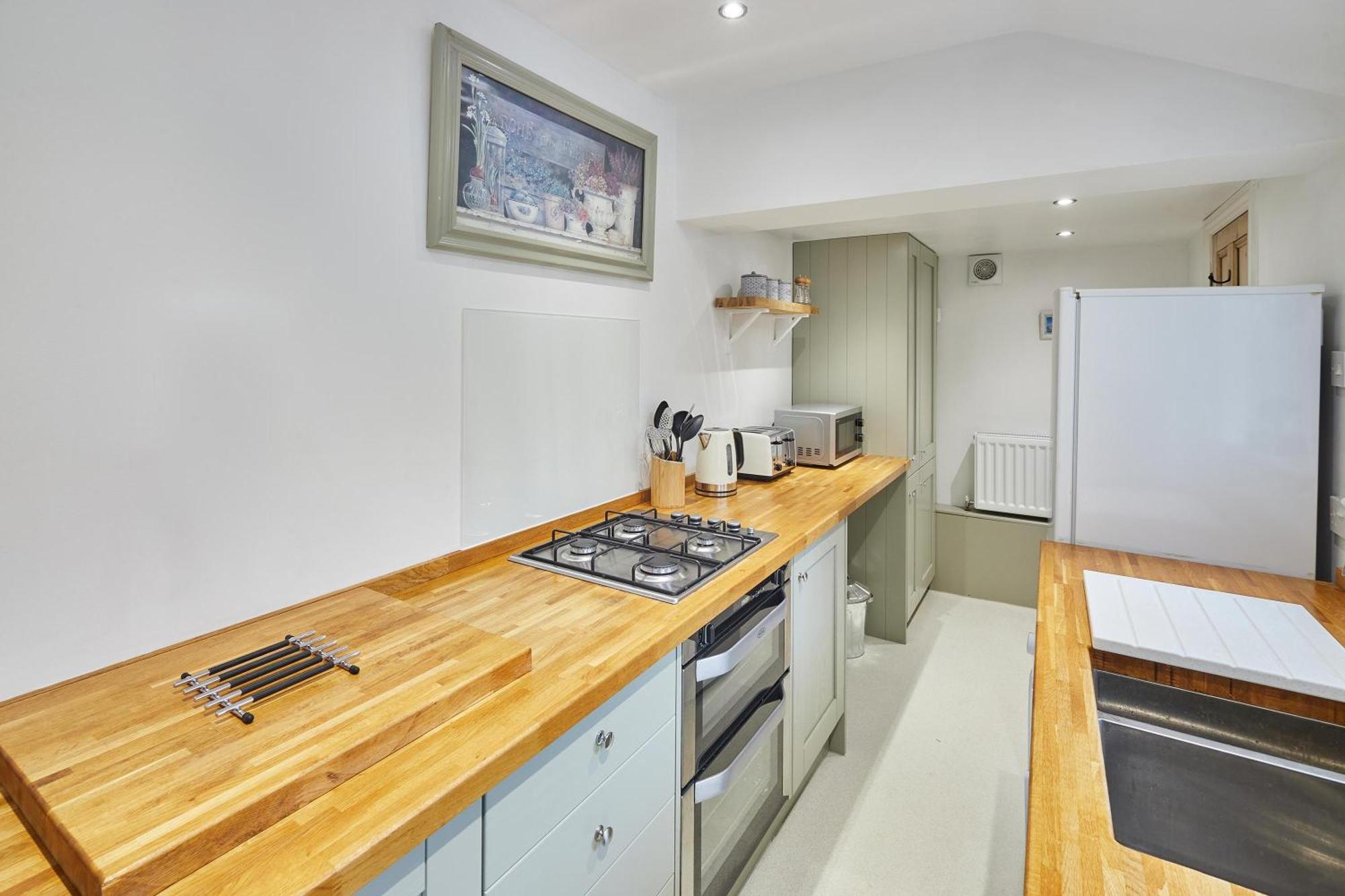 Host & Stay - 1 Coastguard Cottages Скарборо Экстерьер фото