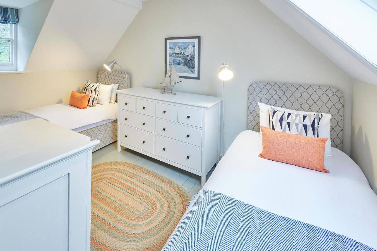 Host & Stay - 1 Coastguard Cottages Скарборо Экстерьер фото